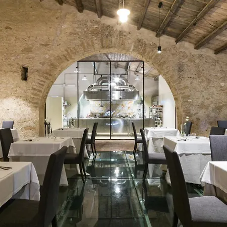 Wine Relais Feudi Del Pisciotto Séjour à la ferme