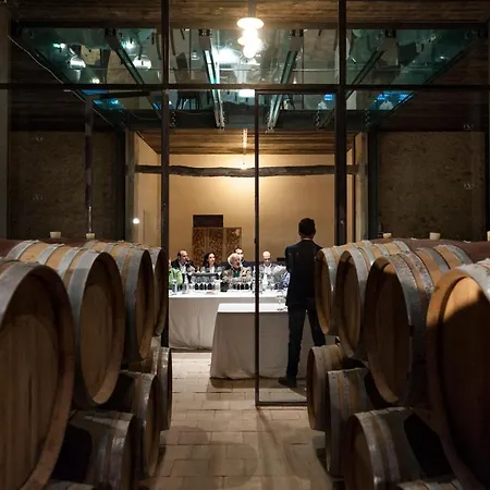 Wine Relais Feudi Del Pisciotto Séjour à la ferme *